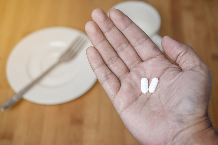 Doktori upozoravaju: Neke tablete smiju se uzimati samo na prazan želudac