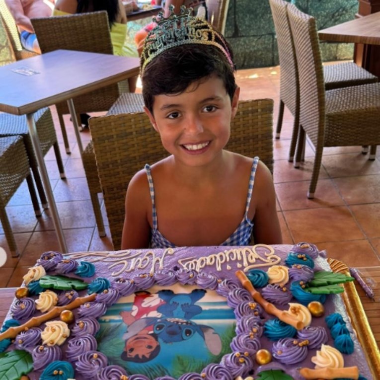 Pedrov sin slavio rođendan u haljini i s tijarom. Fanovi: Pedro, spasi sina