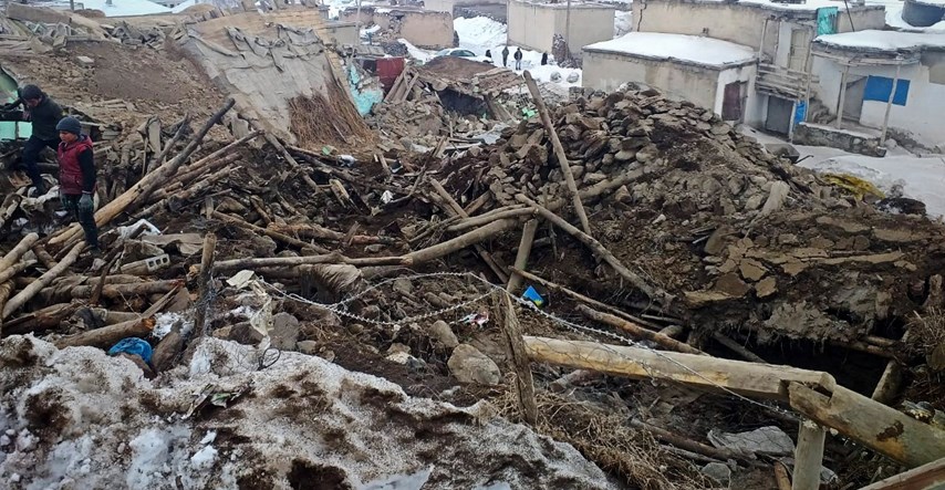 Iran pogodio potres, ozlijeđeno 580 osoba