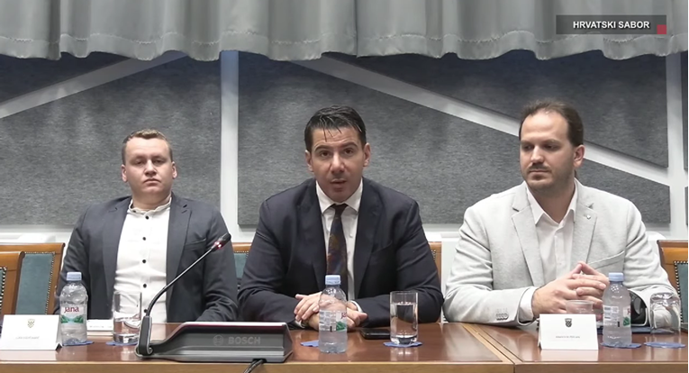 Doktor znanosti s FER-a kaže da se sprema dosad neviđeno kršenje privatnosti građana
