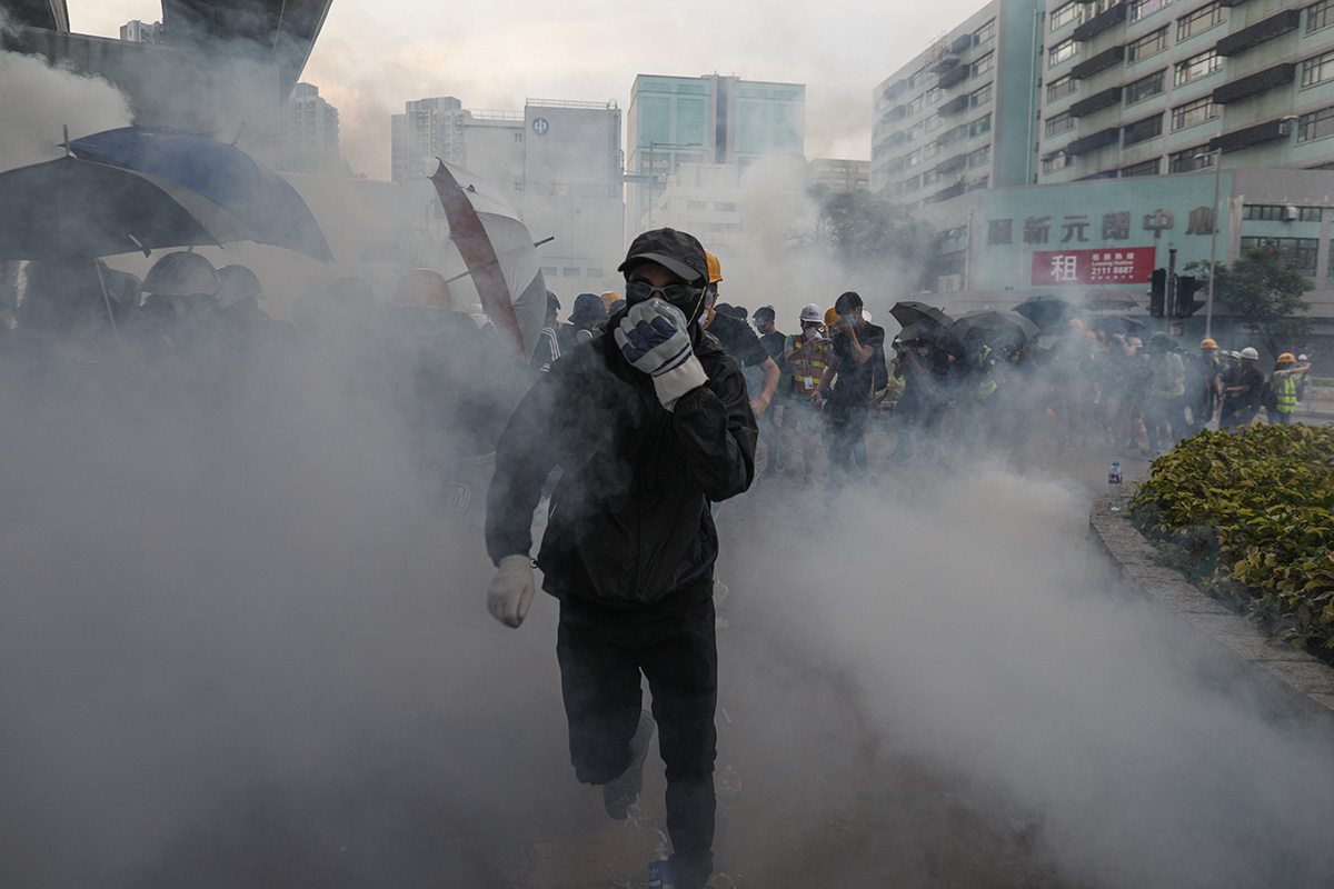 VIDEO Opet prosvjedi u Hong Kongu, policija suzavcem na prosvjednike
