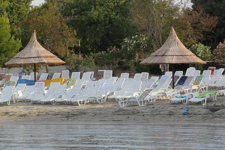 Plaže pod koncesijom u Zadarskoj županiji morat će biti besplatne za sve