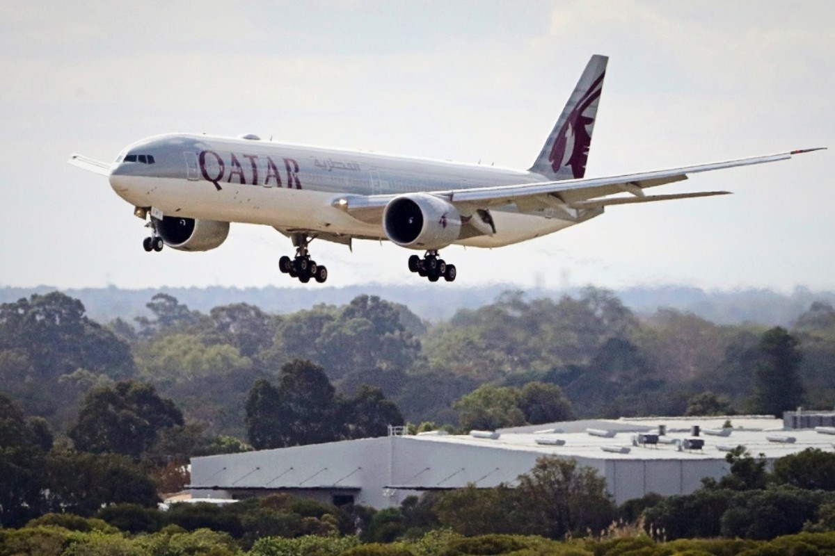 Žena umrla na letu Qatar Airwaysa. Tijelo četiri sata bilo pokraj ostalih putnika