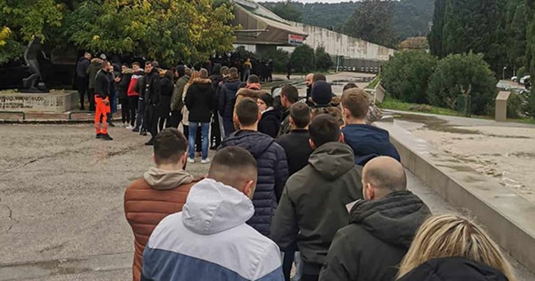 VIDEO Na Poljudu od jutra redovi zbog karata za derbi s Dinamom