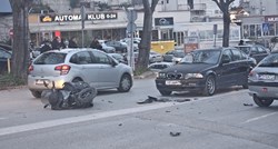 FOTO Sudar dva auta i motocikla u Splitu. Jedna osoba ozlijeđena