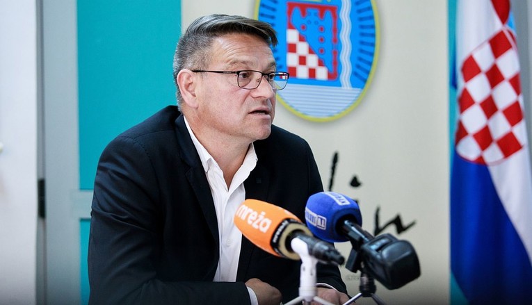 U solinsku gradsku upravu ponovo ušao koronavirus
