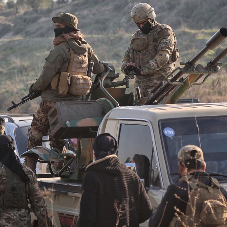 U Siriji u tri dana ubijeno više od 340 ljudi, uključujući žene i djecu