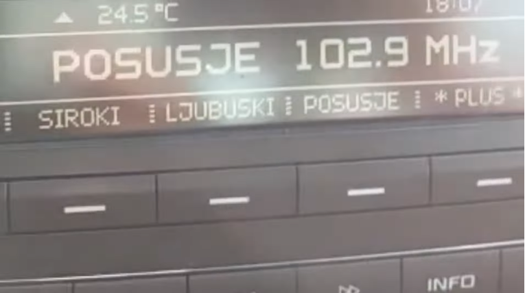 Poruka mladencima koju je ekipa poslala na Radio Posušje postala hit na internetu