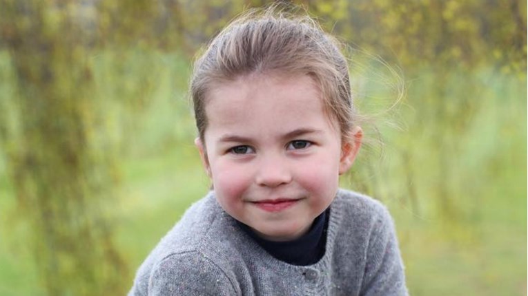 Princeza Charlotte napunila 4 godine, rođendanske fotke su preslatke