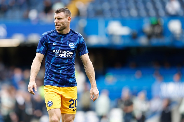 Umirovio se James Milner. Polovica igrača u povijesti Premier lige igrala je uz njega