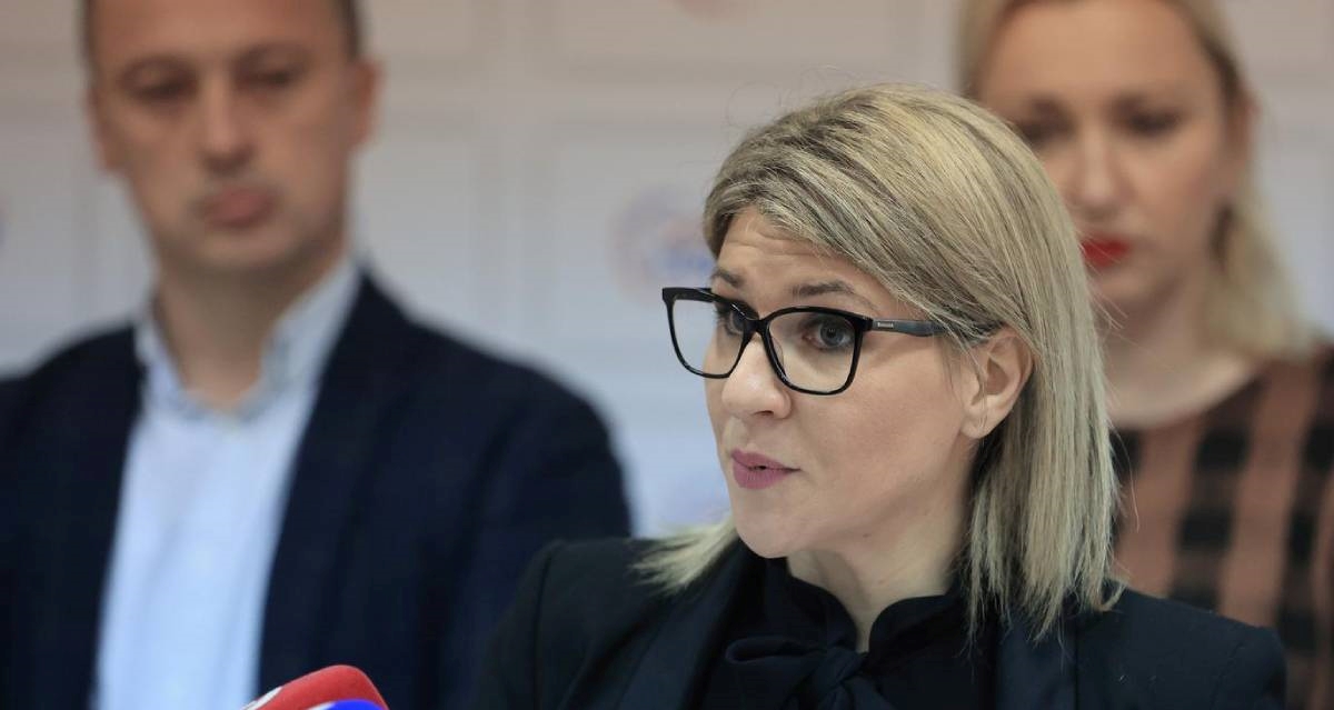 Domovinski pokret: Vladajući godinama koče rušenje tržnog centra u Vukovaru