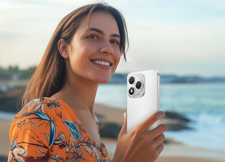 Inovativni pametni telefon HONOR 400 Lite stigao je na hrvatsko tržište