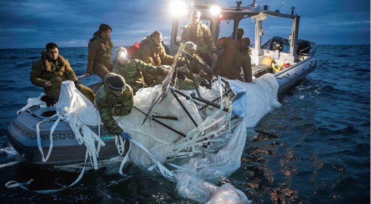 Američka vojska: Iz oceana smo izvukli senzore i elektroniku s kineskog balona
