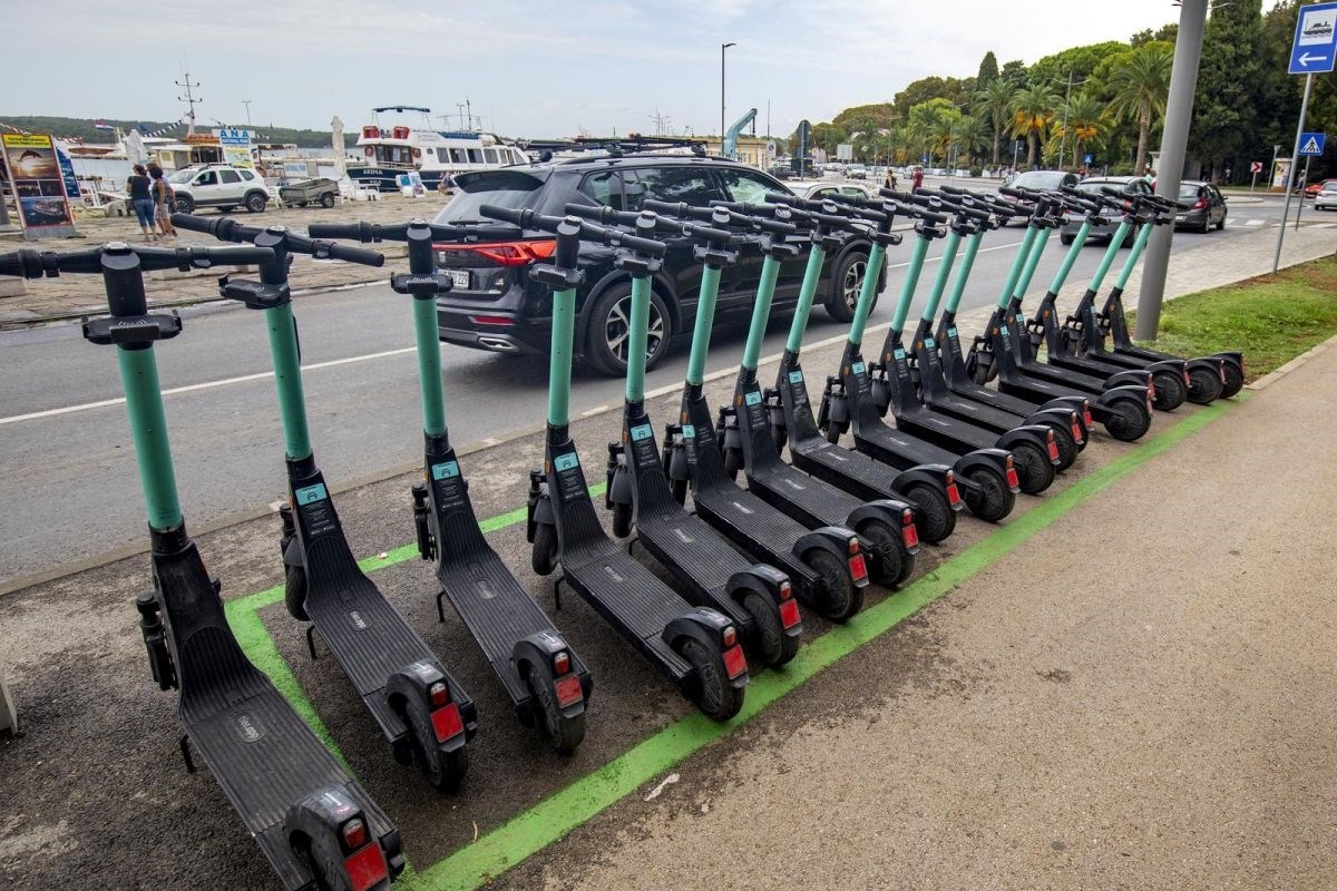 Stižu strože kazne za električne romobile. Policija: Igračka je prestala biti igračka