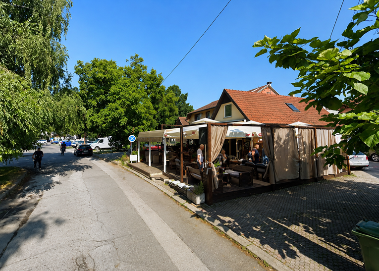 Muškarac s nožem vikao i udarao po autima ispred kafića u Dugom Selu. Uhićen je