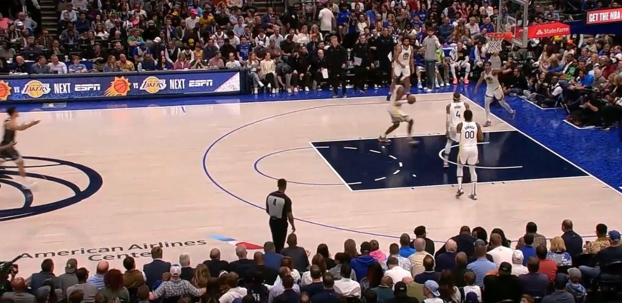 Pogledajte najlakši koš u NBA povijesti. Warriorsi zabili pet na nula, Mavsi bijesni