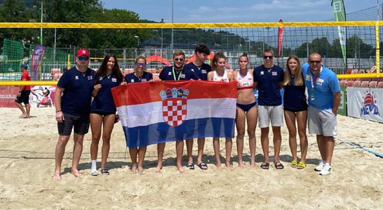 Hrvatske odbojkašice osvojile su brončanu medalju na prvenstvu u Austriji