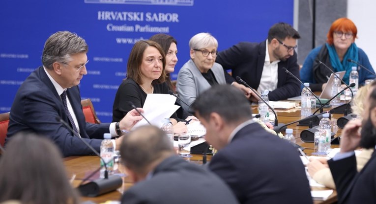 SDP-ovac prozvao HDZ zbog korupcije. HDZ-ovci: Milanovićeva vlada je bila još gora