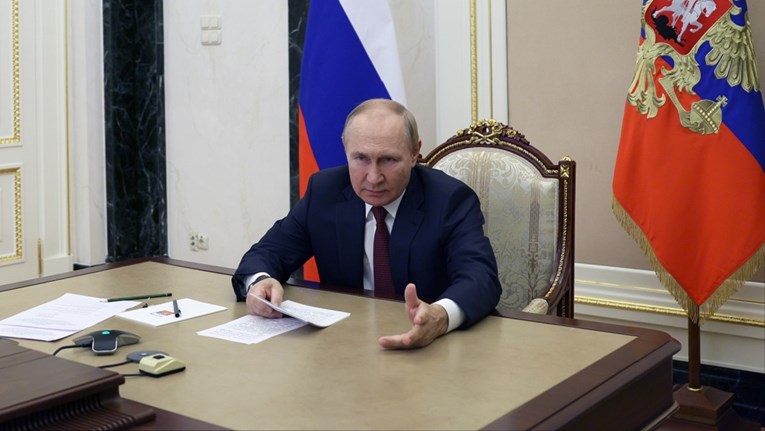 Putin dekretom priznao nezavisnost dviju ukrajinskih regija