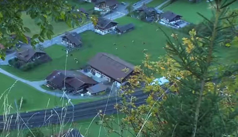 Mještane lijepog švicarskog sela evakuirat će zbog bombi na deset godina?