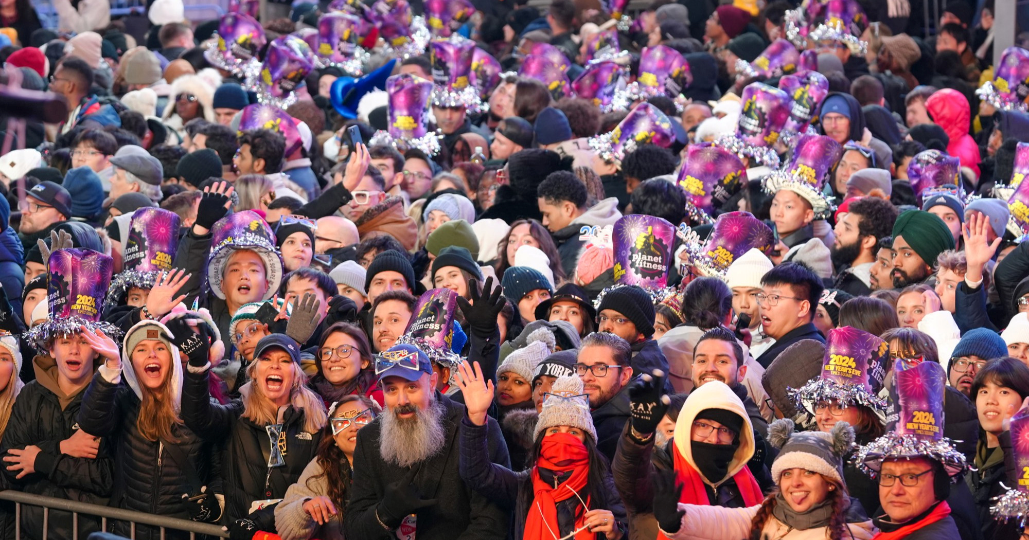"Ljudi nose pelene": Na TikToku otkrila bizaran detalj s dočeka na Times Squareu