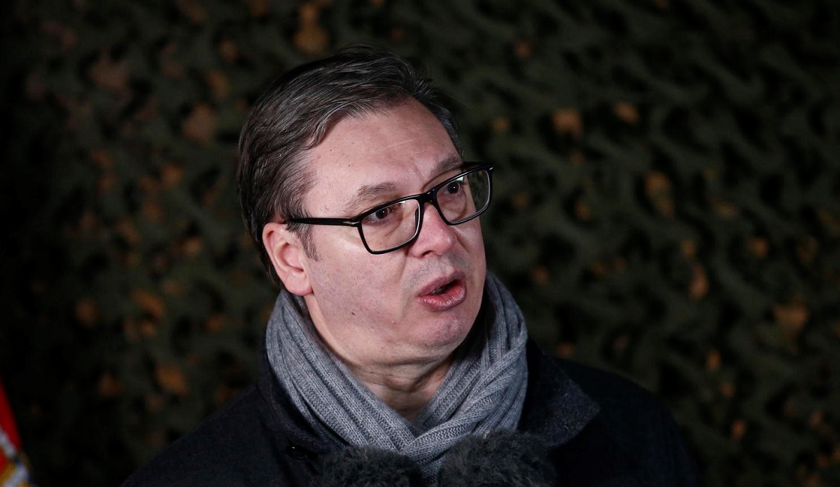 Vučić: Ukrajina i zemlja EU šire lažne dojave o bombama u srbijanskim avionima
