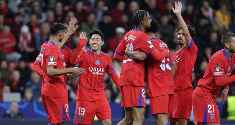 PSG pobijedio Leverkusen u ludoj utakmici s devet golova, dva crvena i dva penala