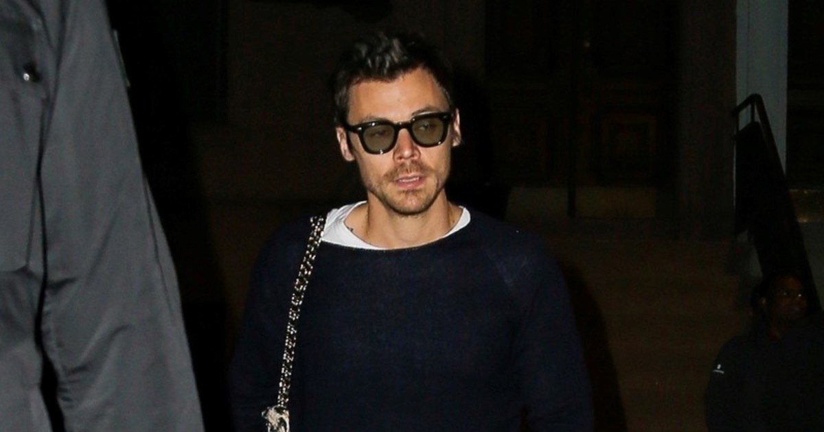 Harry Styles prošetao u jednostavnoj kombinaciji koju je lako kopirati