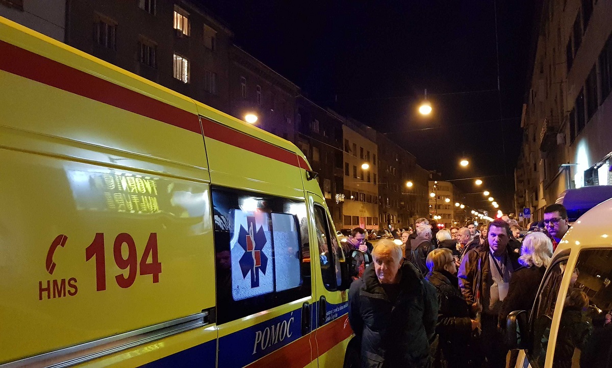 Hitna ispred Milanovićeva stožera, nekom je pozlilo