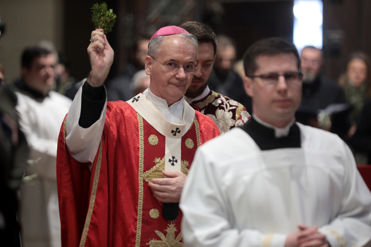 Kutleša: Isti ljudi koji danas mašu granama i klikću "Hosana", sutra viču "Raspni ga"