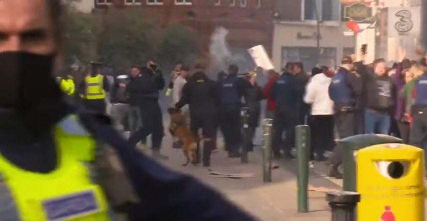 Stotine prosvjedovale protiv mjera u Dublinu, sukobili se s policijom