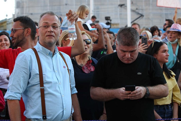 Antikorona prosvjed u Zagrebu došli podržati Hasanbegović i Bujanec
