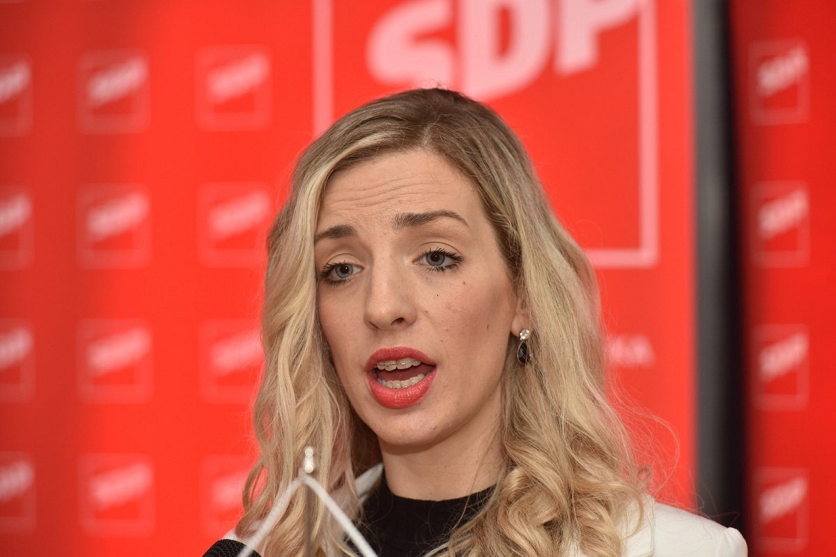 SDP-ov plan za turizam: Ograničit ćemo broj kreveta i zabraniti visoke cijene