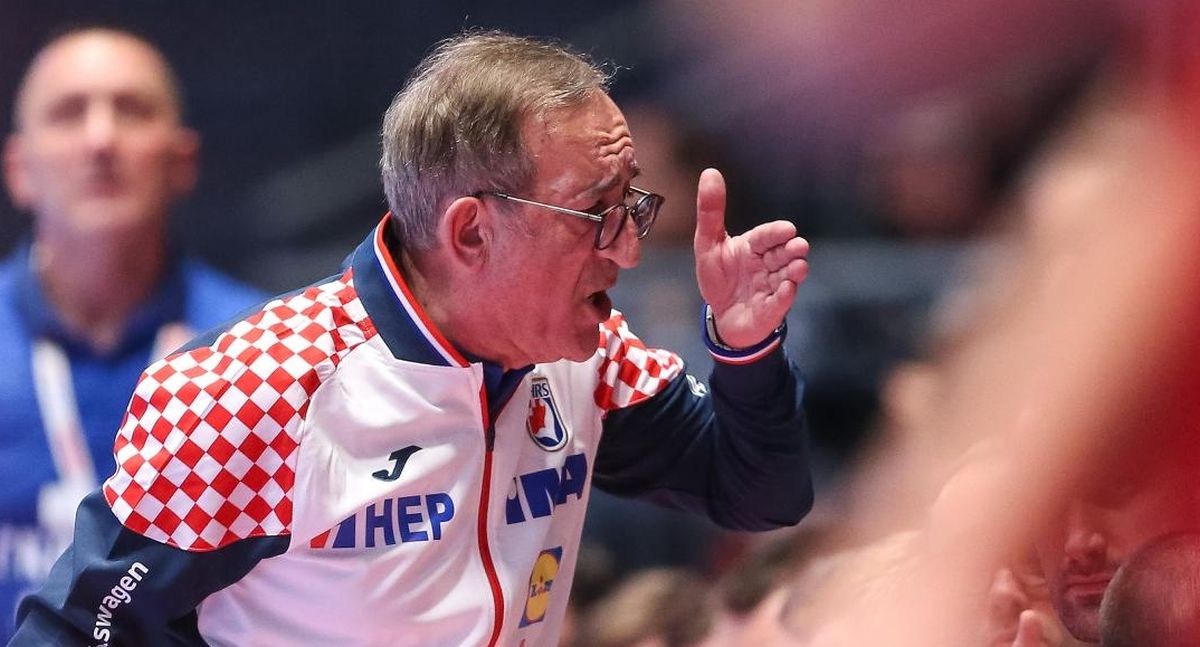 Červar vratio kameru da pozdravi navijače i objasnio kako se radi faul
