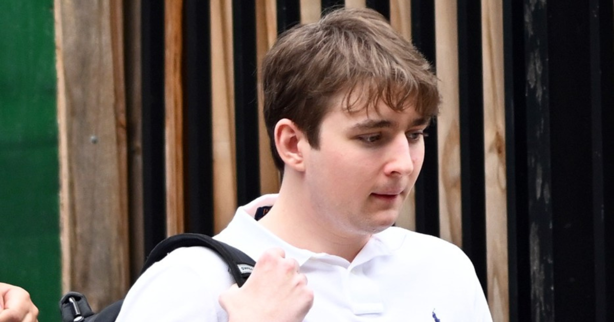 Barron Trump (19) snimljen u opuštenom izdanju, bez gela u kosi i odijela