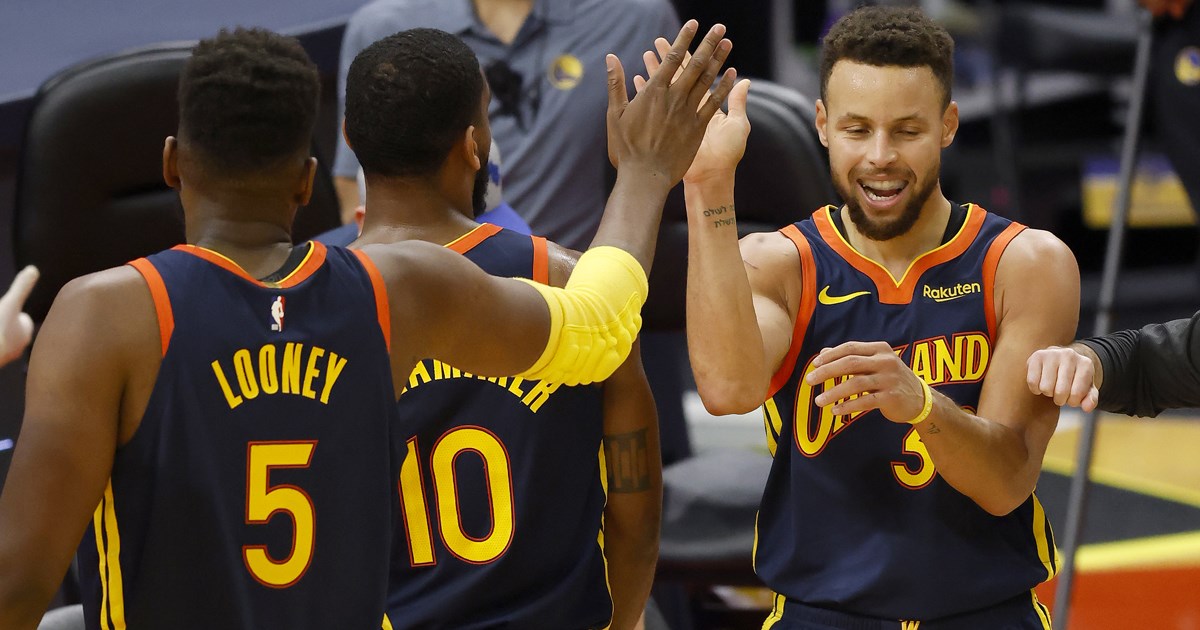 Curry zabio deset trica, Butler upisao triple-double
