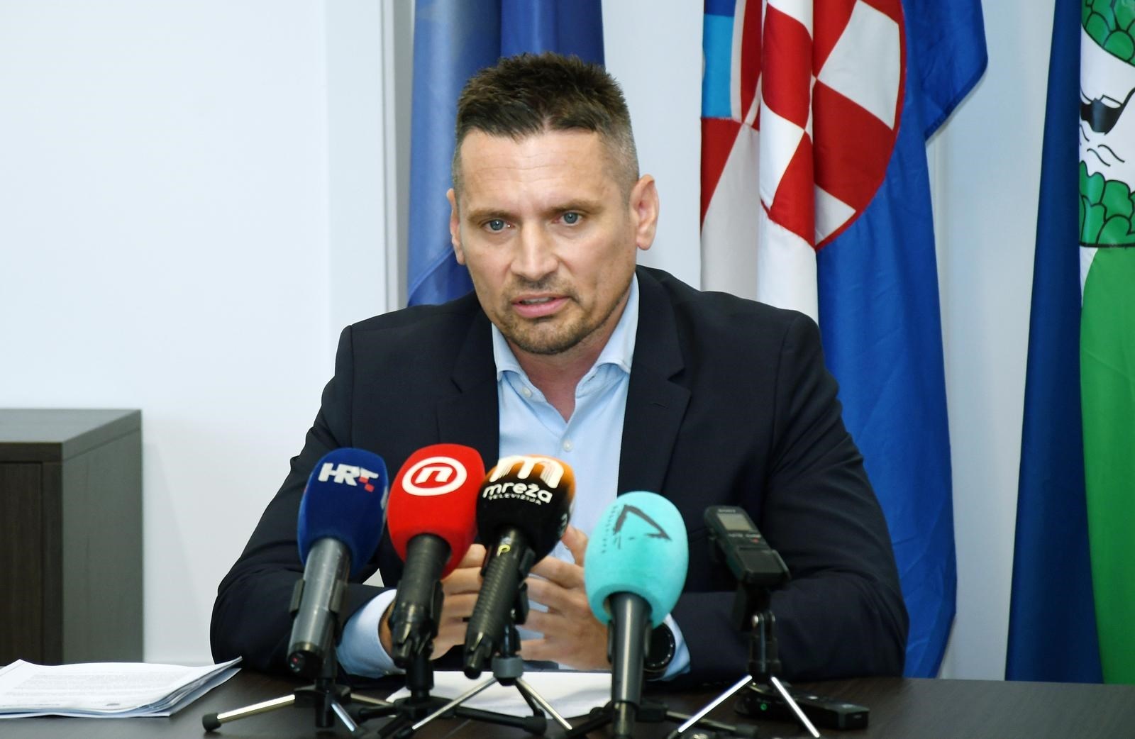 HDZ-ov gradonačelnik: Nemamo ni za plaće u ponedjeljak, zato smo otkazali Bajagu