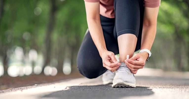 Ako želite doživjeti 100., počnite raditi jednostavnu vježbu, kažu fizioterapeuti