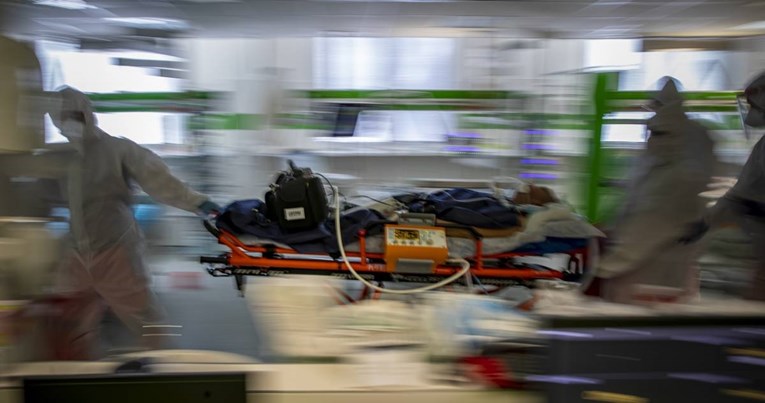 Bolnice na istoku Češke zbog korone na rubu pucanja