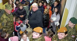Hrvatski vojnici darovali poklone djeci u Janjevu