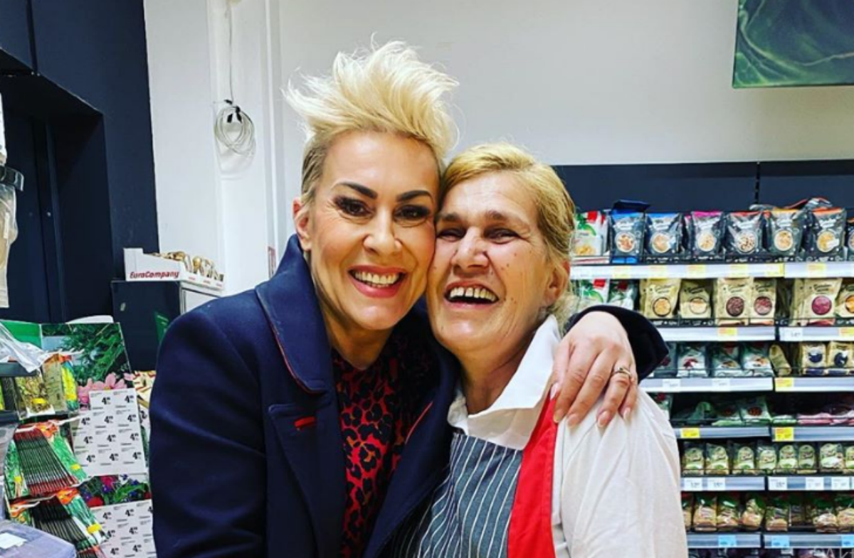 Indira Levak oduševila fanove gestom prema prodavačici: "I mužu je oko zasuzilo"