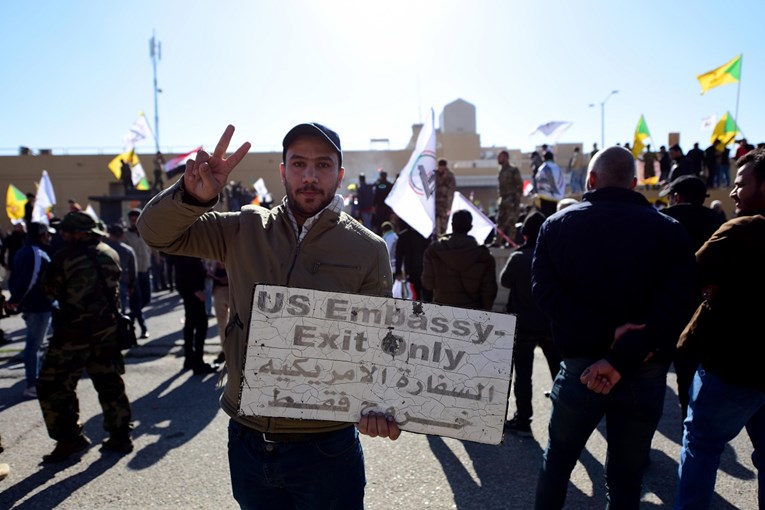 Povukli se svi prosvjednici koji su napali američko veleposlanstvo u Bagdadu