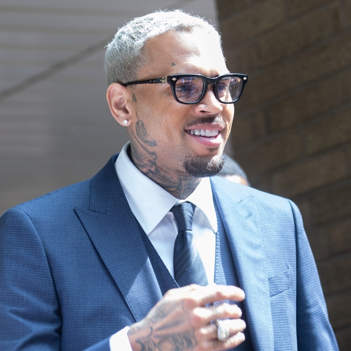 Chris Brown platio jamčevinu od skoro 6 milijuna eura kako bi mogao na turneju