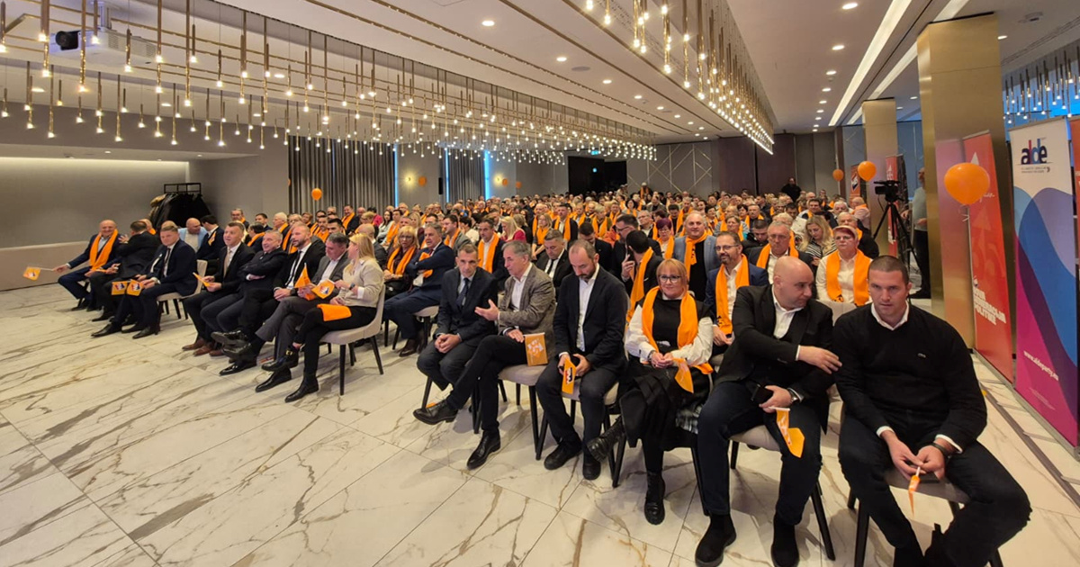 HNS proslavio 35. rođendan. Došli Habijan, Čačić, Posavec, Pupovac, Vrdoljak...