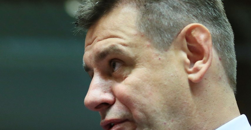 Slovački ministar navodno demolirao restoran, podnio je ostavku