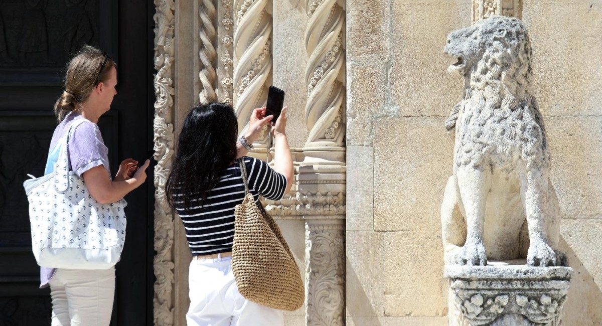 U Hrvatskoj je trenutno 180 tisuća turista, najviše je Nijemaca i Austrijanaca