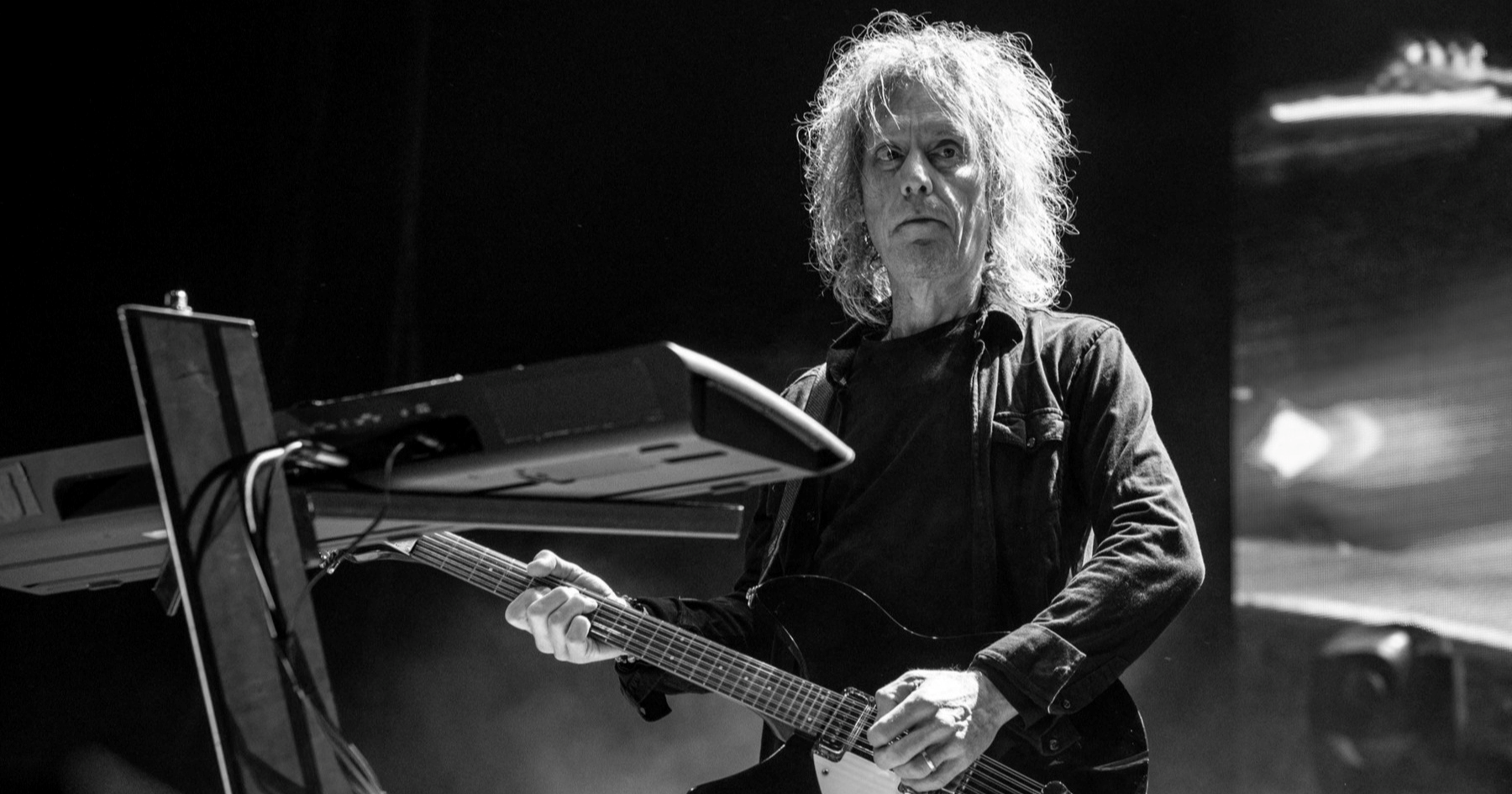 Umro Perry Bamonte, dugogodišnji gitarist benda The Cure