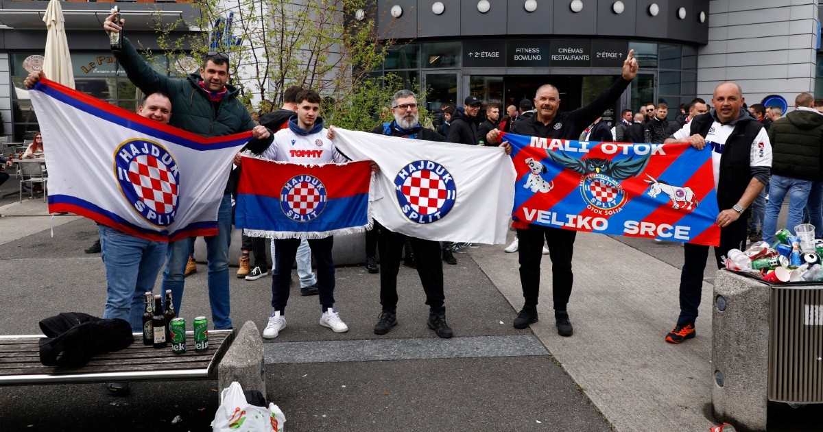 FOTO Hajdukovci preplavili Ženevu. Ore se navijačke pjesme, stigao i Alen Bokšić