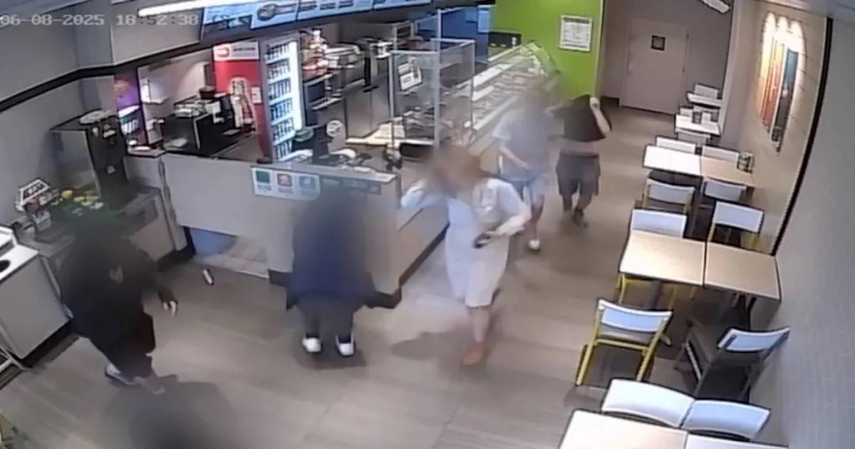 Tinejdžerice teroriziraju ulicu u UK: "Slobodno snimajte, policija vam neće pomoći"