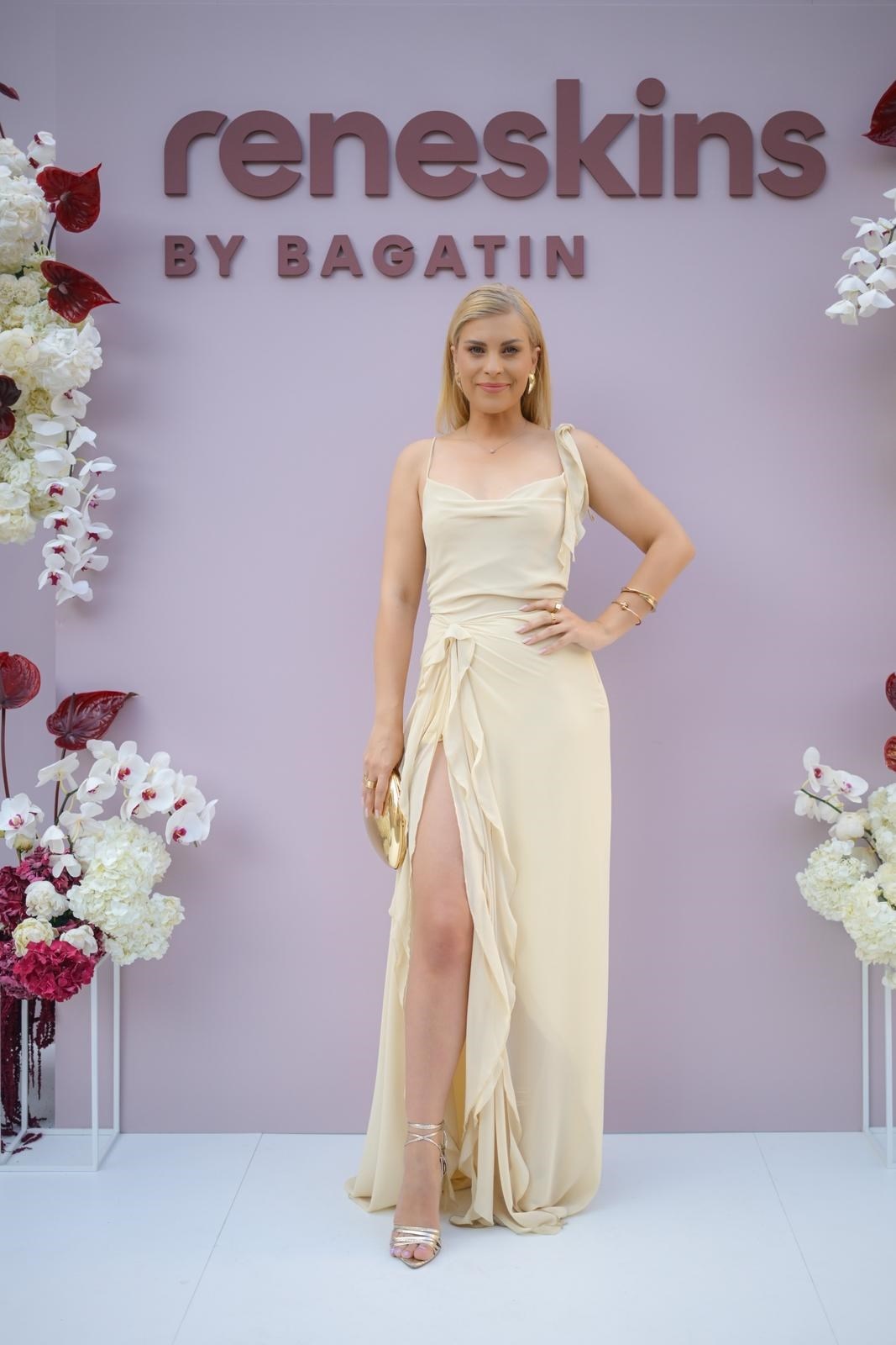 Katarina Baban izgleda očaravajuće u zlatnim tonovima